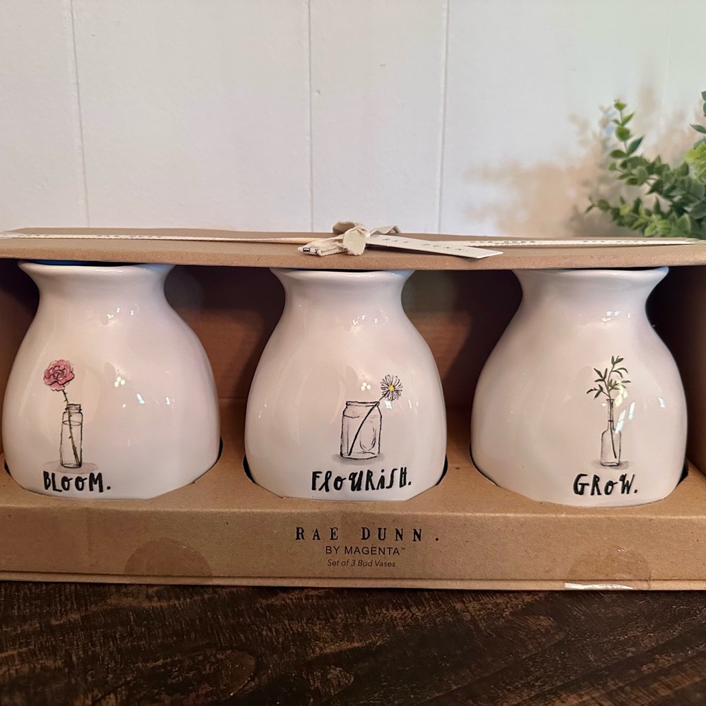 Rae Dunn White Ceramic 'Bloom, Flourish, Grow' 3-Piece Bud Vase Set